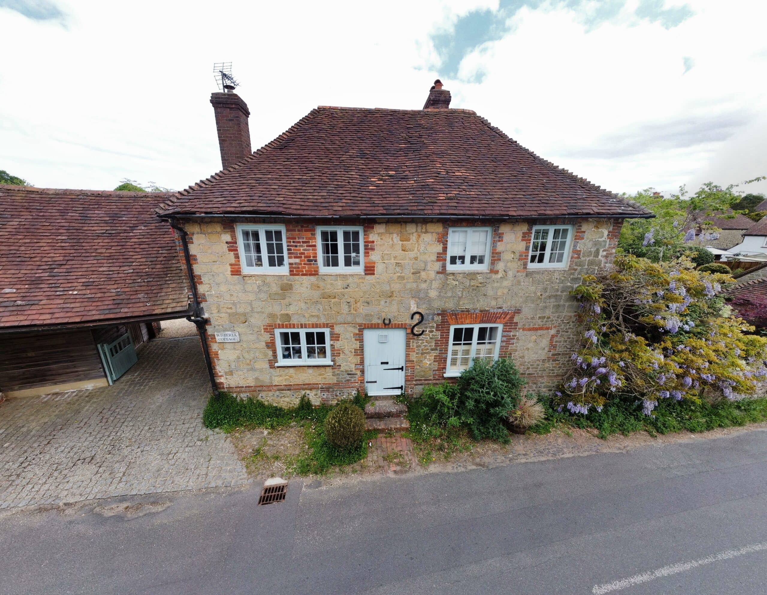 Asbestos in Older Homes: 1 Managing Asbestos