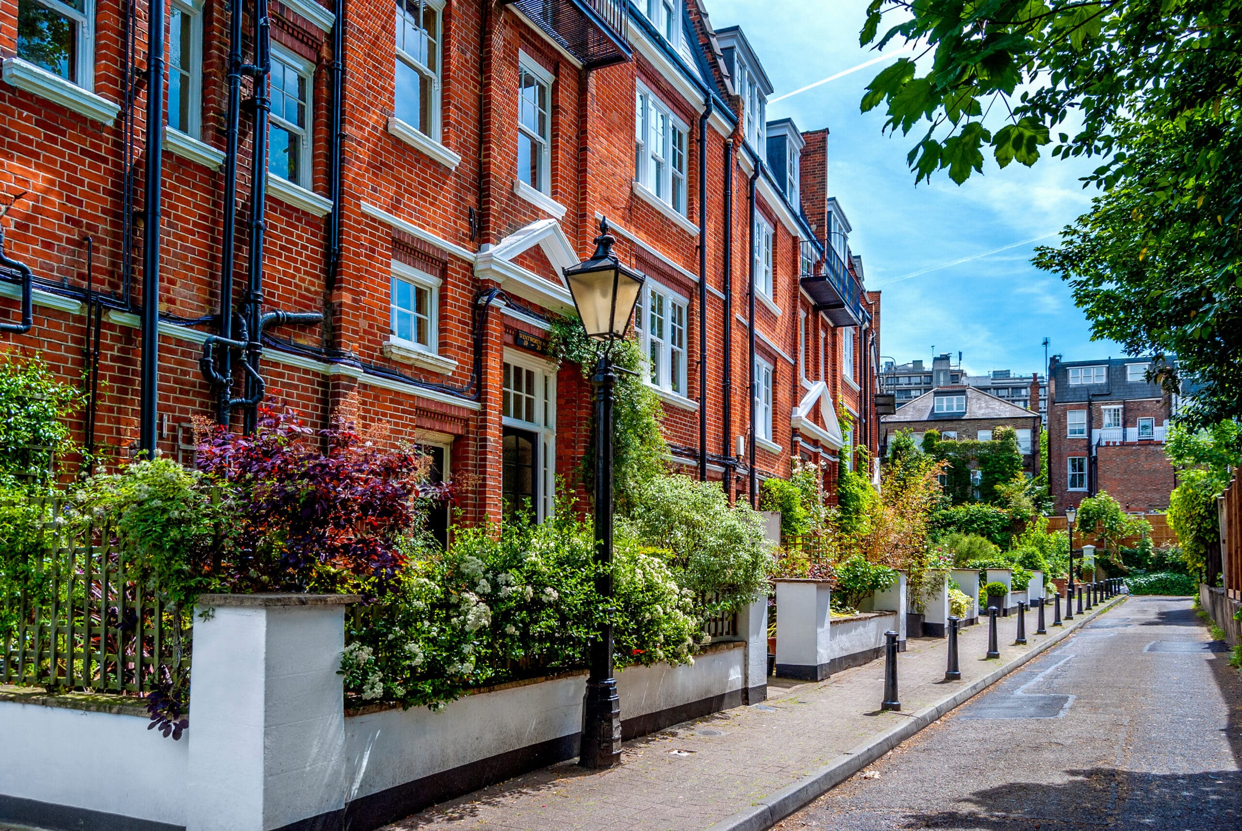 How Do Property Valuations Work? A Comprehensive Guide