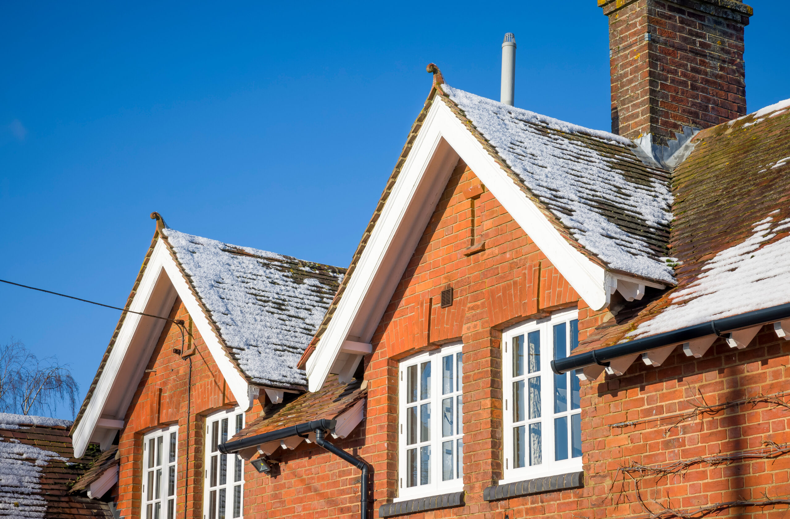 How to Get Your Roof Ready for Winter with a Roof Survey